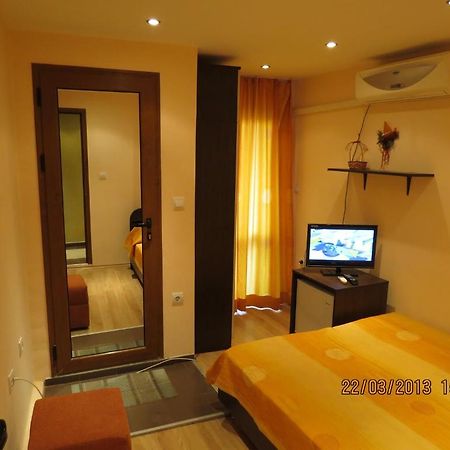 Family Hotel Lebed เนเซบาร์ ห้อง รูปภาพ